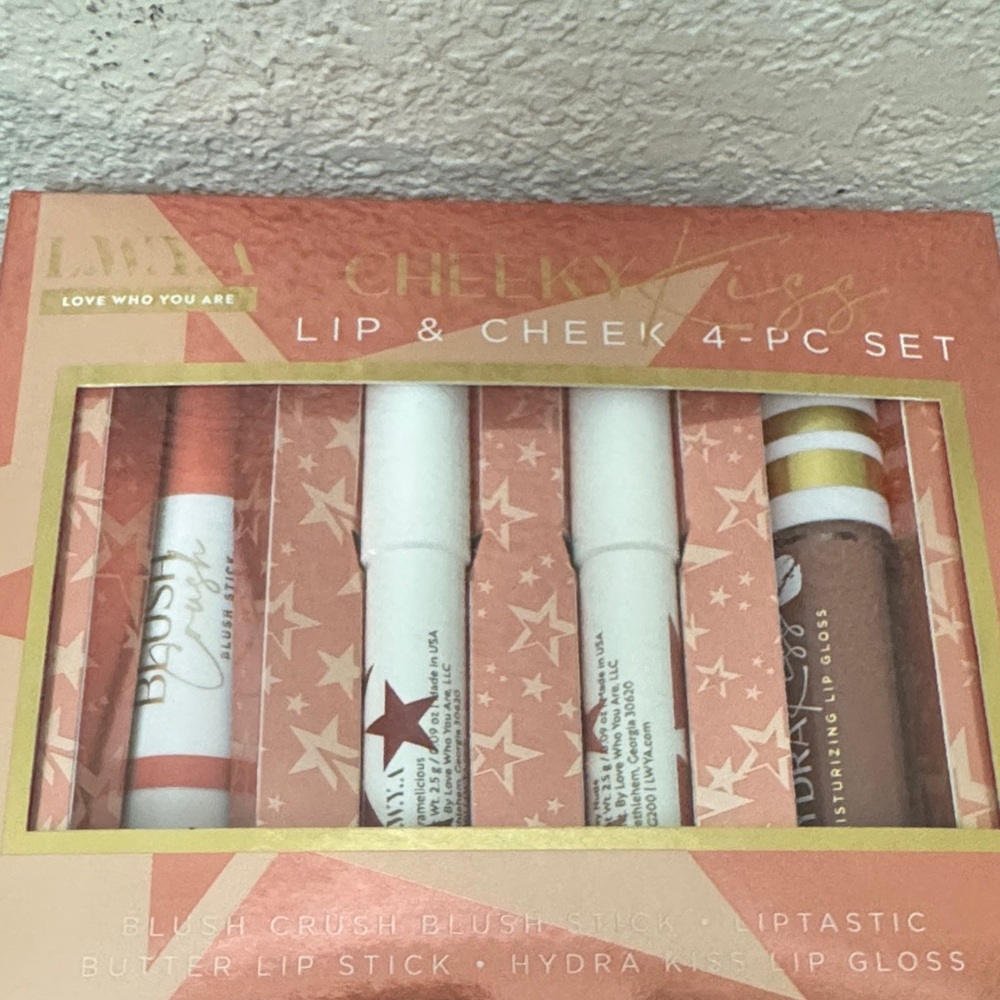 L.W.Y.A Cheeky Kiss Lip & Cheek 4-Pc Set